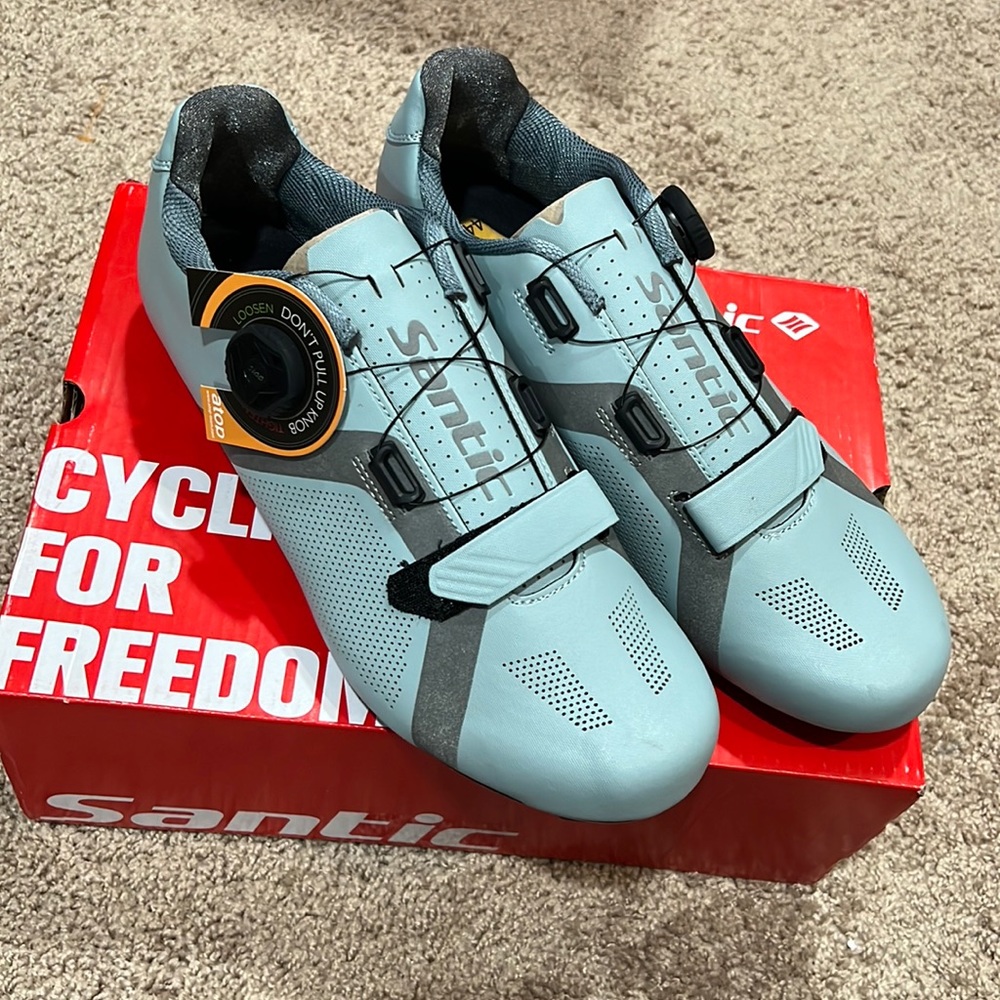 NEW Santic unisex cycling shoes Men’s sz 9.5, women’s 11
